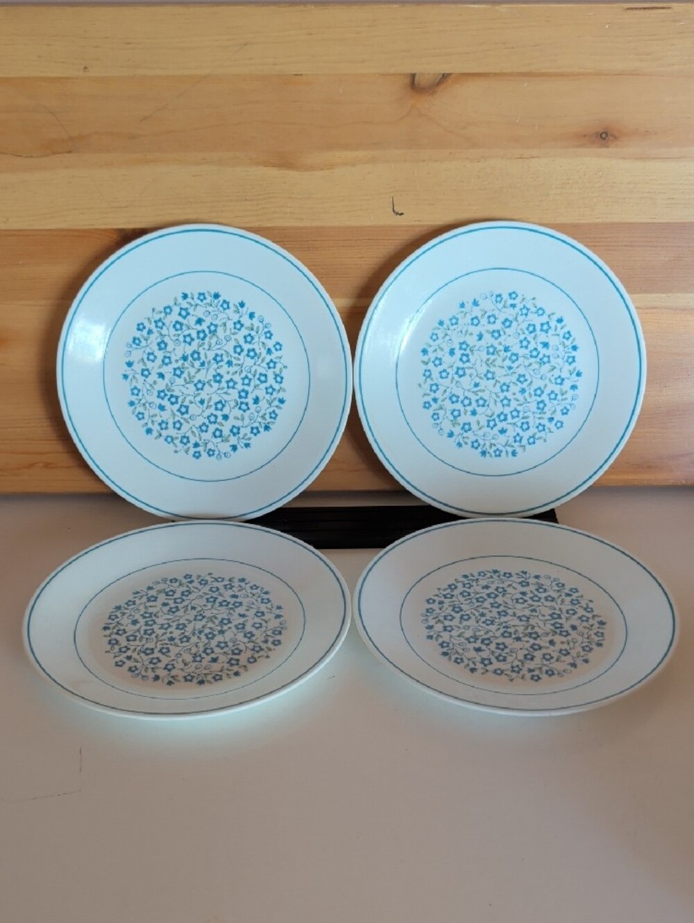 4 pcs. Corelle Blue Heather Salad Plates.🌟🌟🌟